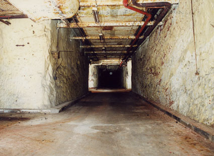 Tunnel 3 - 8